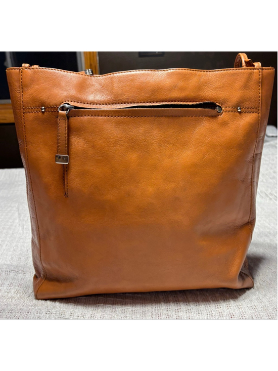 HOBO Handbags - Vintage Hobo THE ORIGINAL Tan Leather Medium Organizer Tote Purse Handbag 90s